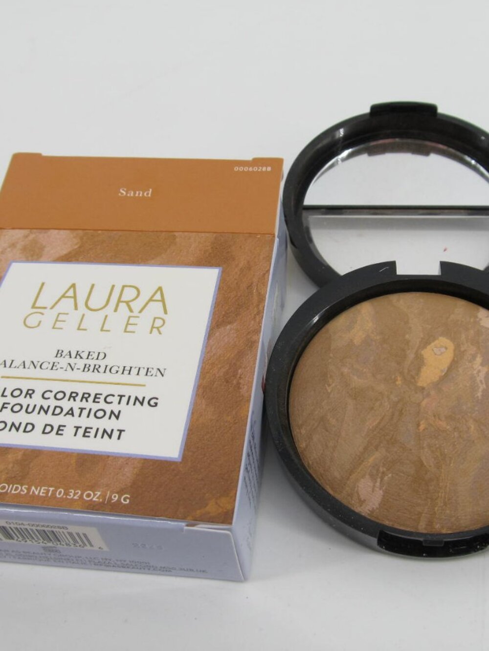 Laura Geller Baked Balance-N-Brighten Color Correcting Foundation — Shade SAND